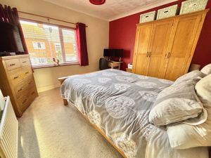 Bedroom- click for photo gallery